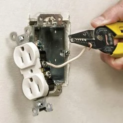 Klein Tools Klein Wire Stripper/Cutter (10-18 AWG Solid) 11045 -Freud Diablo Blades Shop 11045 app2