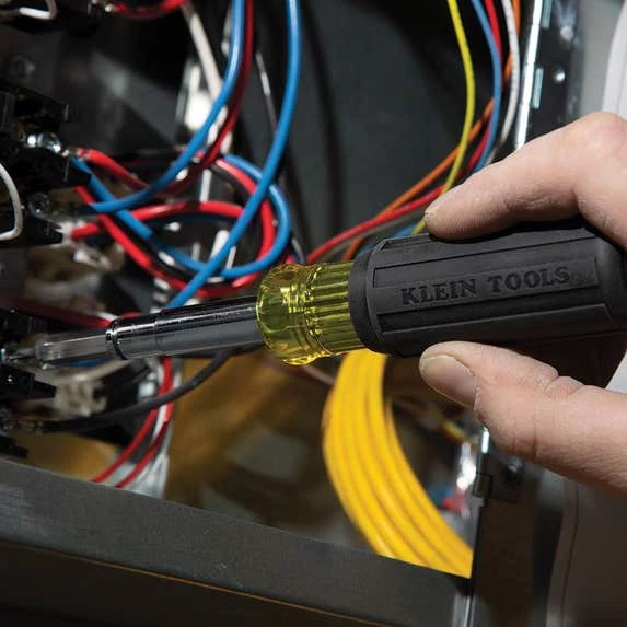 Klein Tools Klein 11-in-1 Magnetic Screwdriver / Nut Driver 32500mag 5 Klein Tools Klein 11-in-1 Magnetic Screwdriver / Nut Driver 32500mag - Image 3