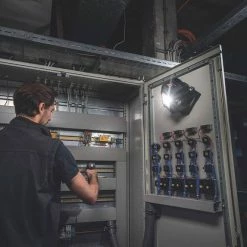 Metabo Tools Metabo BSA 12V-18V LED 2000 Lumen Dimmable Cordless Site Light 601504850 -Freud Diablo Blades Shop bsa 12 18 led 2000 application 2 601504850