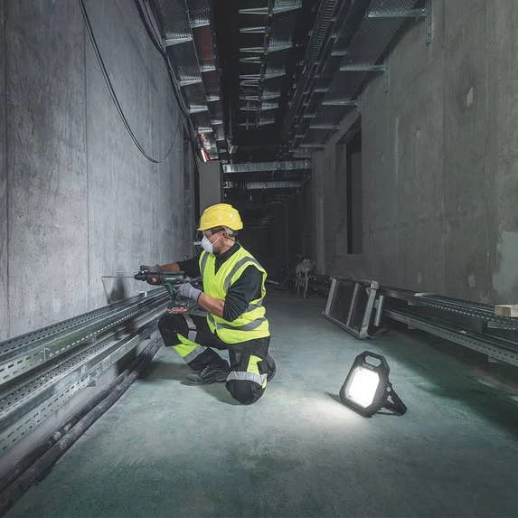 Metabo Tools Metabo BSA 18V LED 10000 Lumen Dimmable Cordless Site Light 601506420 4 Metabo Tools Metabo BSA 18V LED 10000 Lumen Dimmable Cordless Site Light 601506420 - Image 2